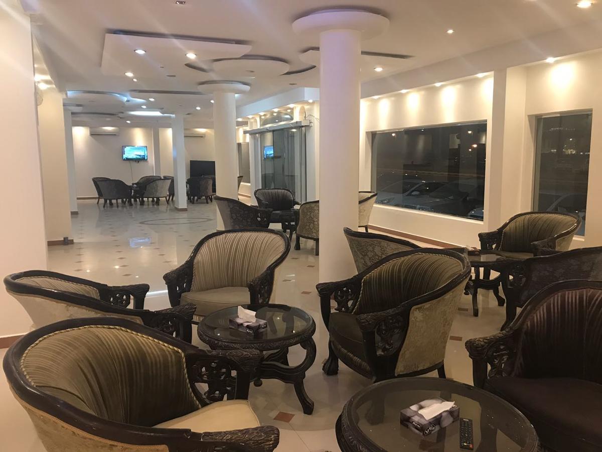 Al Makan Al Mosafer 116 Hotel By Al Azmy Ер-Ріяд Екстер'єр фото